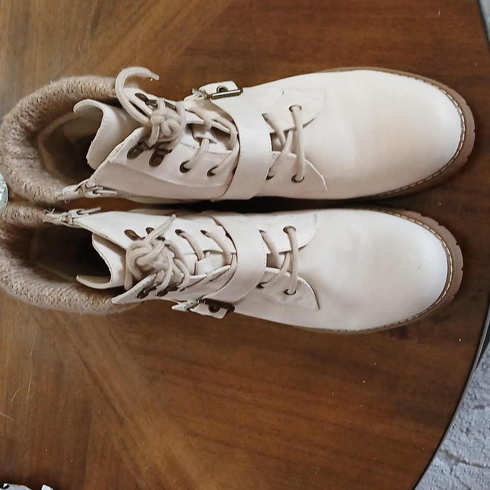 Cliffs Boots